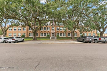 2525 College St #2202, Jacksonville, FL 32204