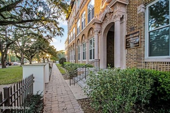 2525 College St #2202, Jacksonville, FL 32204