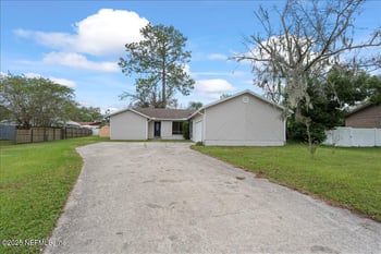 5289 Rainey Ave, Orange Park, FL 32065