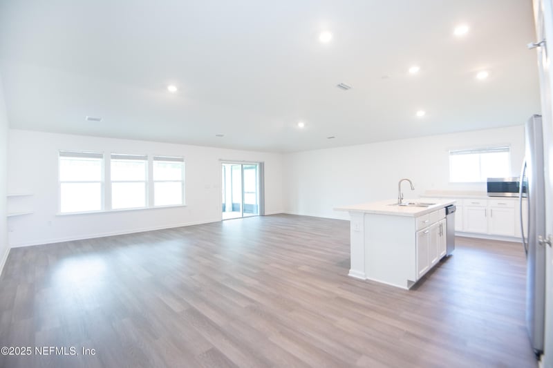 2255 Burton Island Way, Jacksonville, FL 32218