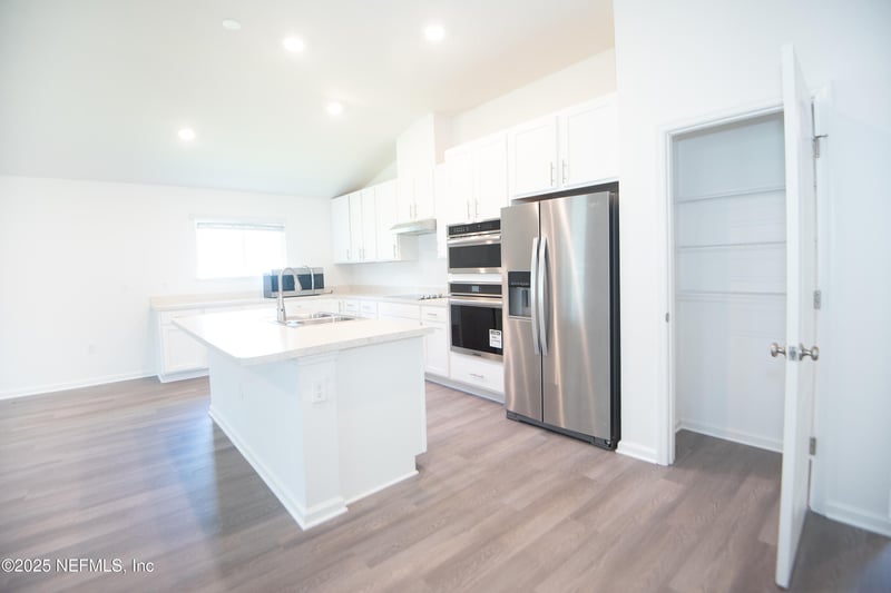 2255 Burton Island Way, Jacksonville, FL 32218