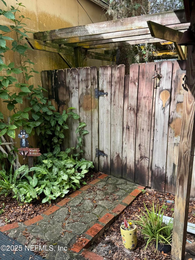 1100 170th Ct, Silver Springs, FL 34488