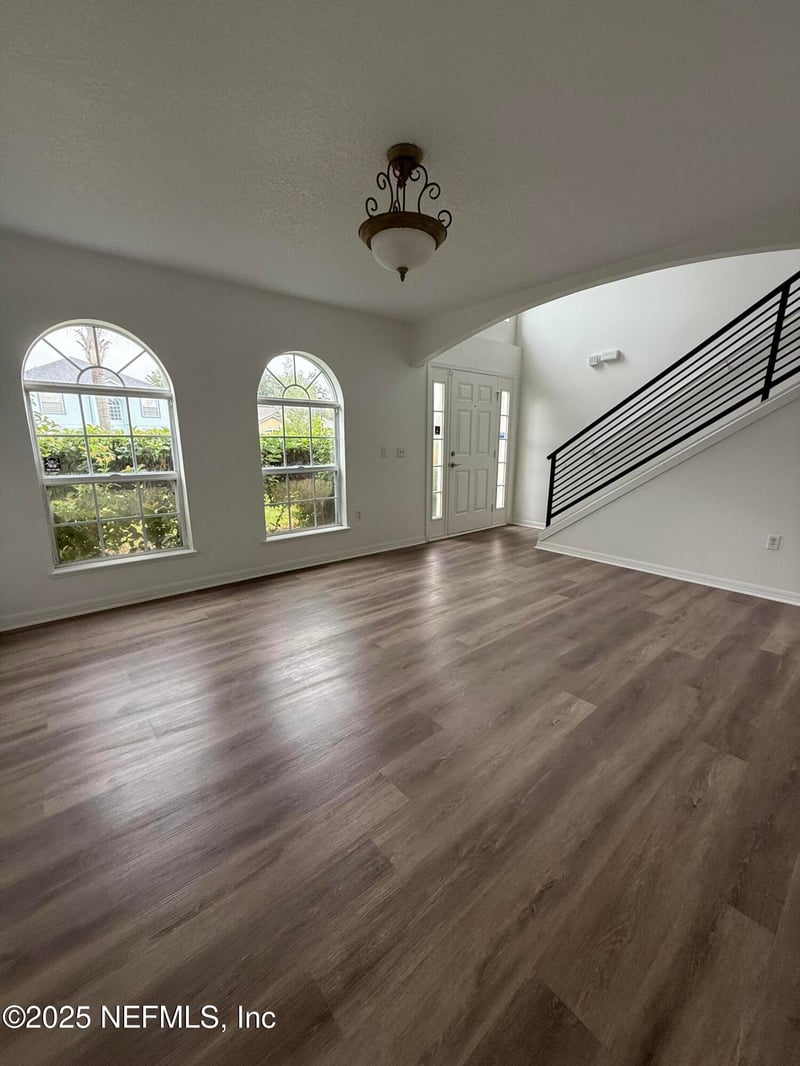 9286 Thunderbolt Ct, Jacksonville, FL 32221