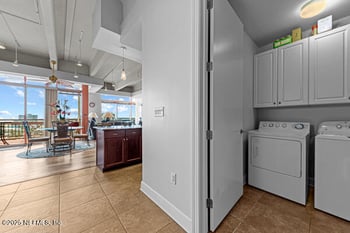 320 1st St #909, Jacksonville Beach, FL 32250