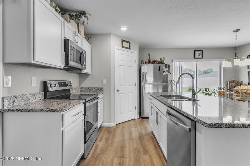 19 Ruth Dr, Palm Coast, FL 32164