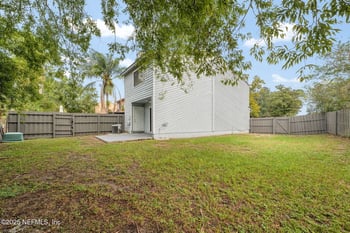 2104 Dunes Way Dr, Jacksonville, FL 32225