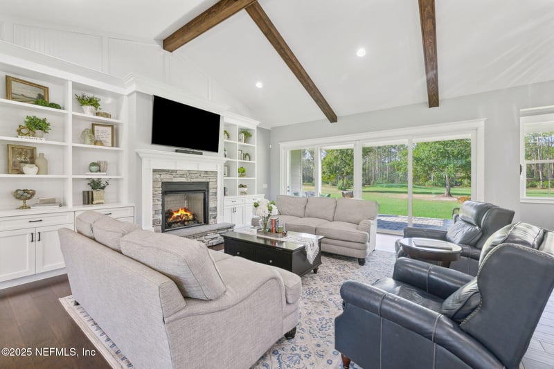 9902 Kings Crossing Dr, Jacksonville, FL 32219