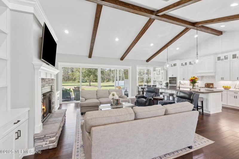 9902 Kings Crossing Dr, Jacksonville, FL 32219