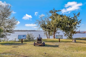 1015 Someruelus St, Fernandina Beach, FL 32034