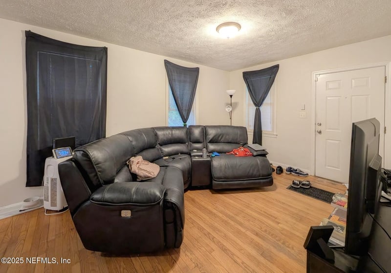 473 65th St, Jacksonville, FL 32208