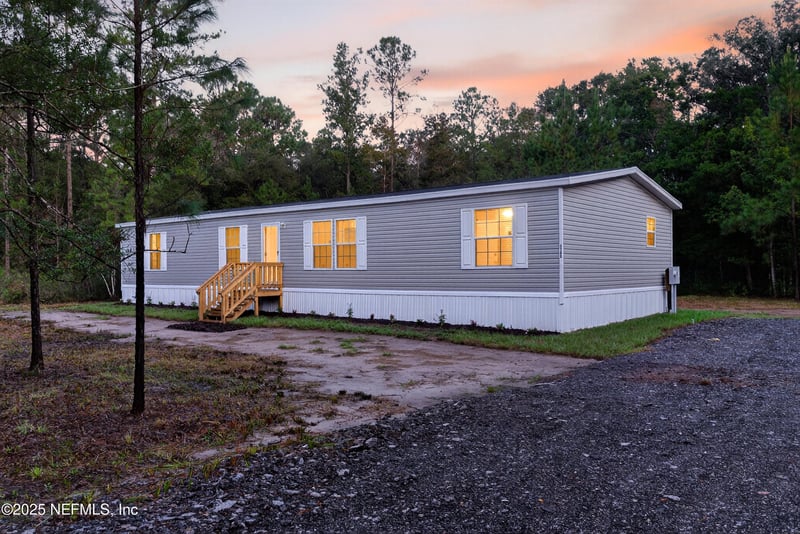 4760 Kathy St, Hastings, FL 32145