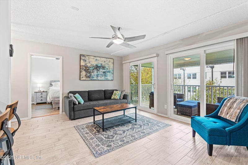 221 6th Ave #E, Jacksonville Beach, FL 32250