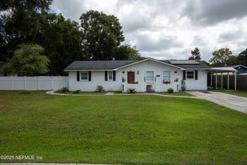 655 Pointview Rd, Keystone Heights, FL 32656