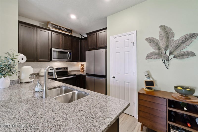 7821 Merchants Way, Jacksonville, FL 32222