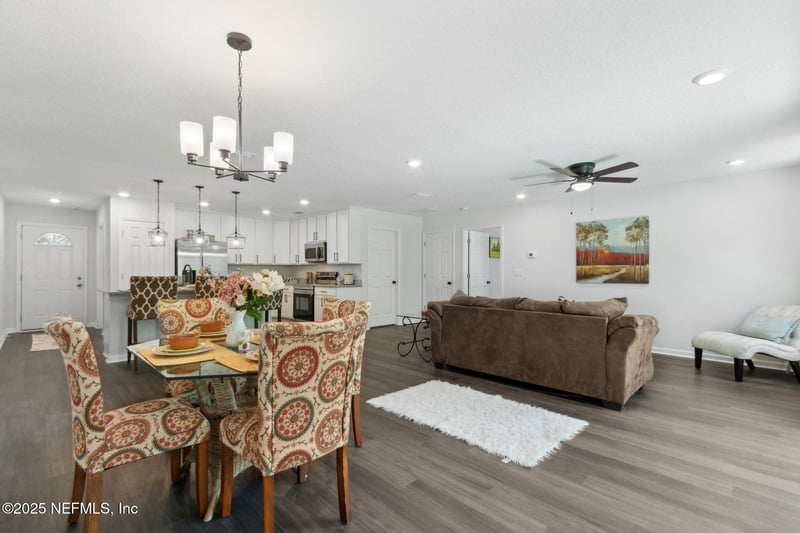 860 Center St, Baldwin, FL 32234