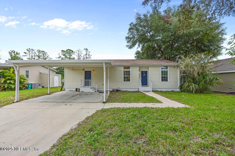 148 Lake Margo Dr, Satsuma, FL 32189