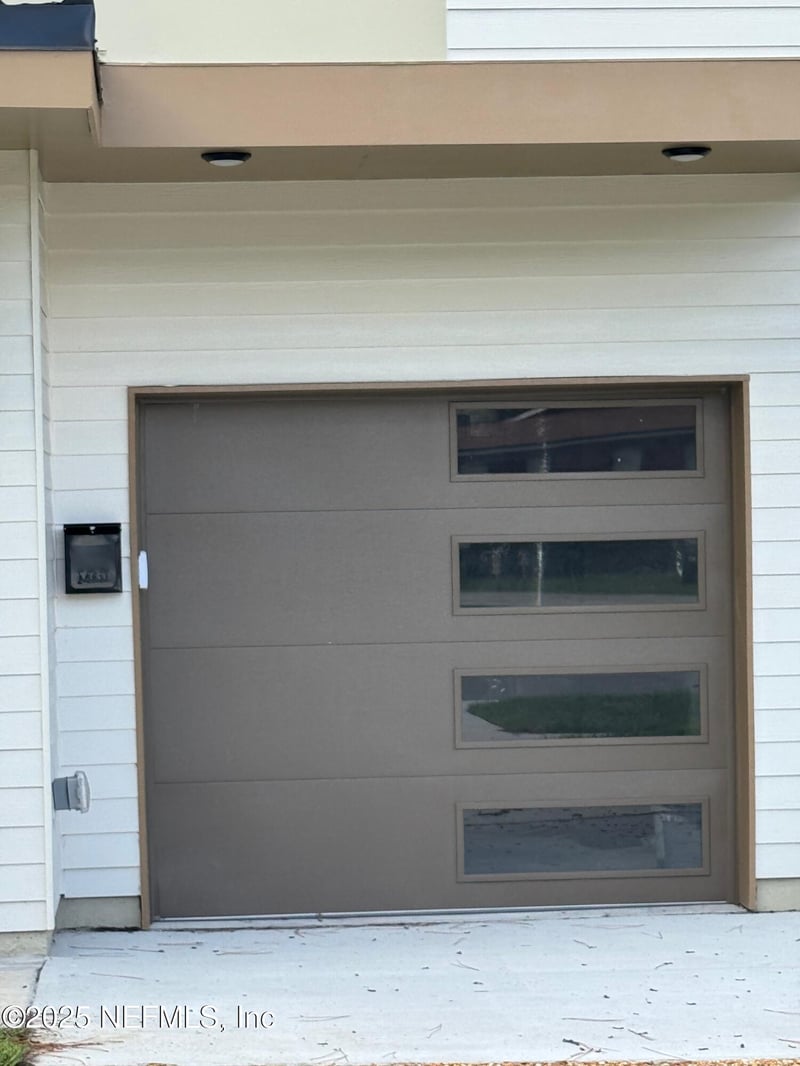 6620 Gillislee Dr, Jacksonville, FL 32209