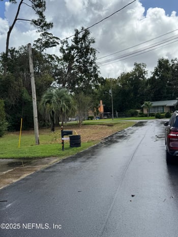 6620 Gillislee Dr, Jacksonville, FL 32209