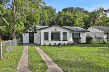 3139 Phyllis St, Jacksonville, FL 32205