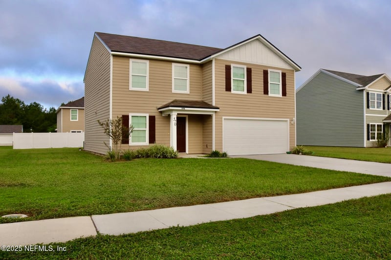 570 Independence Dr, Macclenny, FL 32063