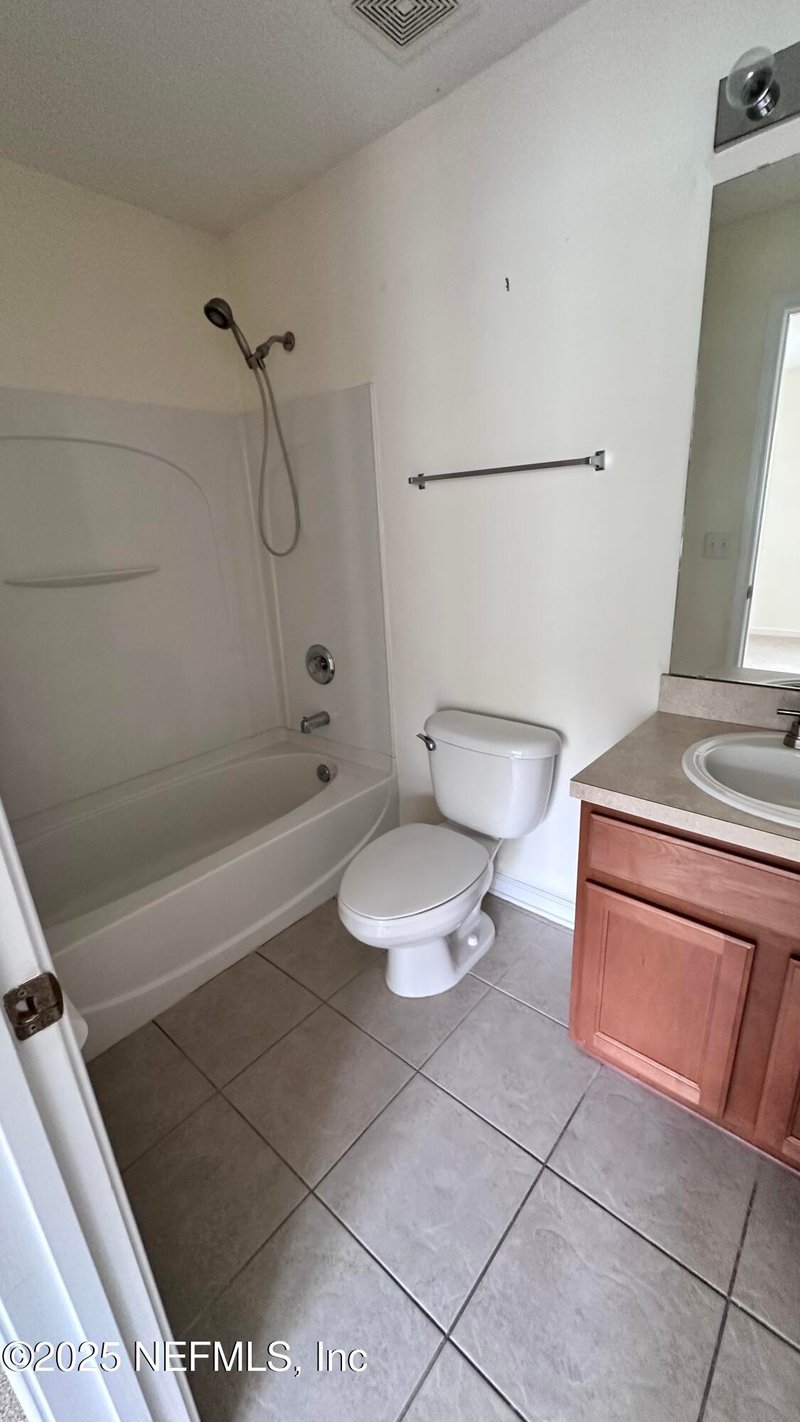 843 Black Cherry Dr, St Johns, FL 32259