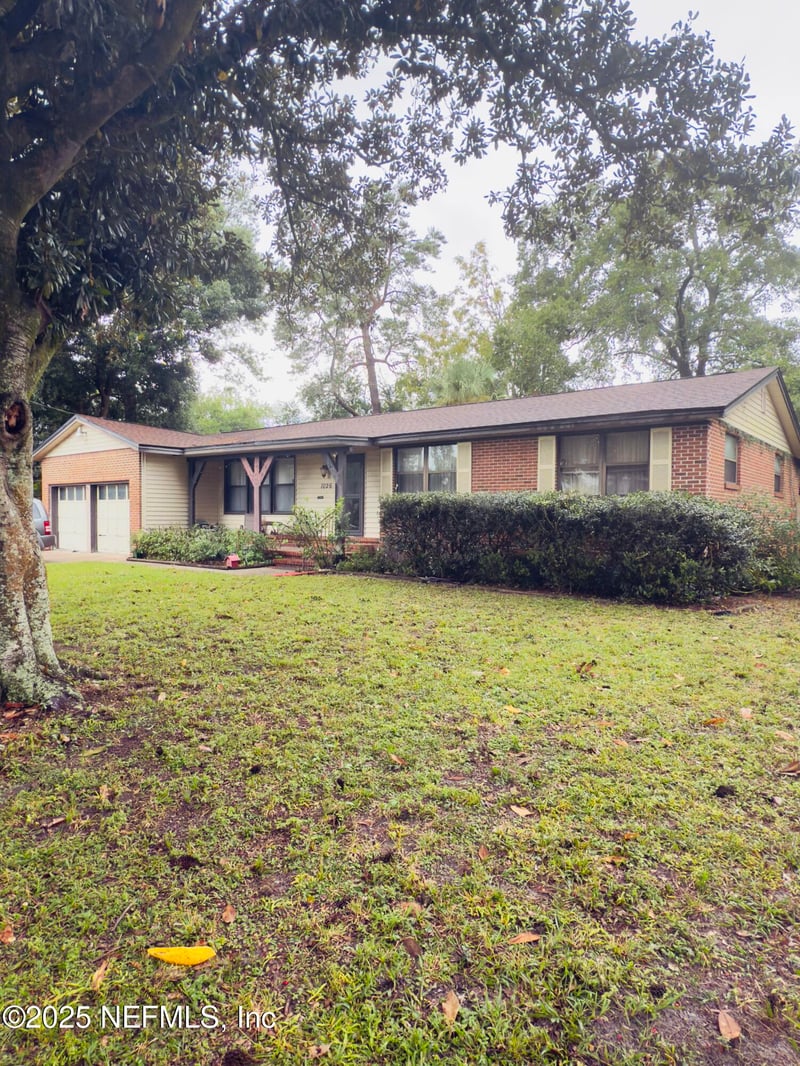 1026 Timber Ln, Jacksonville, FL 32211