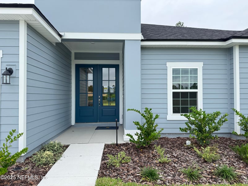 3636 Americana Dr, Green Cove Springs, FL 32043