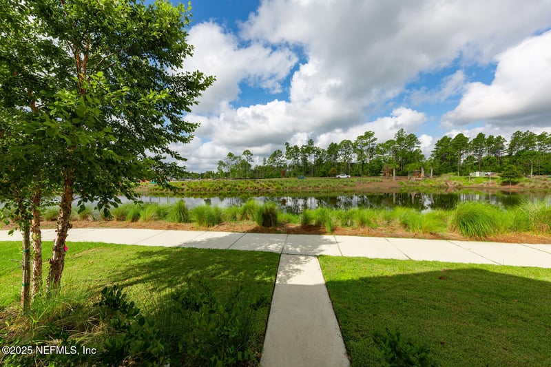 117 Redbud Ln, Yulee, FL 32097