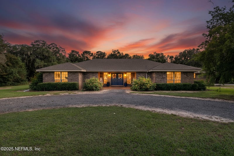 105 Dairy Rd, Melrose, FL 32666