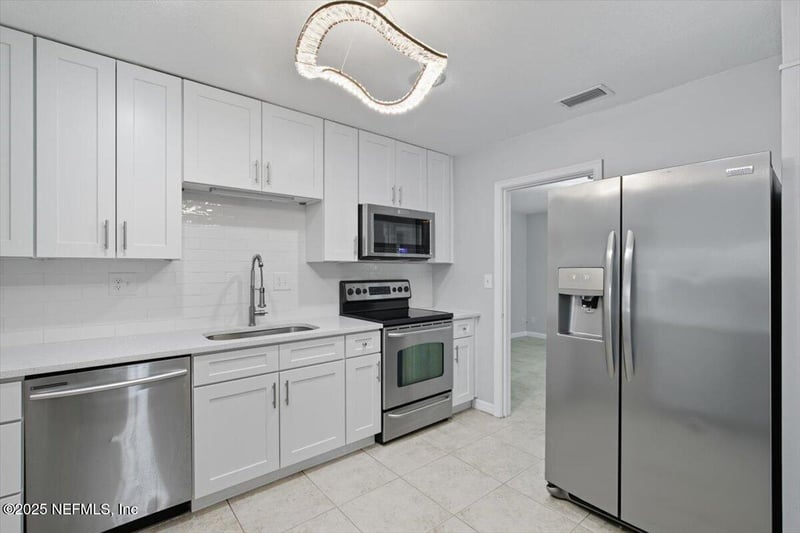 589 Bay Ridge Rd, Jacksonville, FL 32216