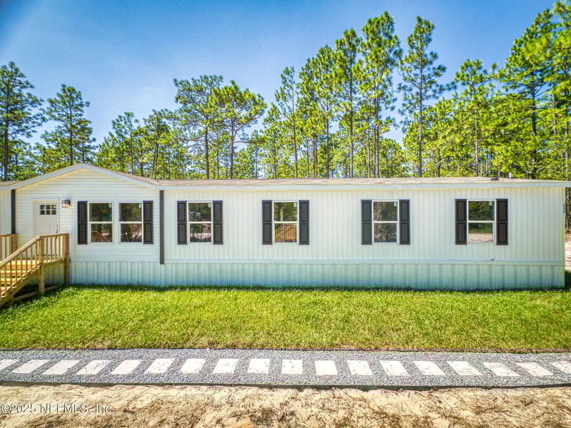 7700 White Sands Ave, Keystone Heights, FL 32656