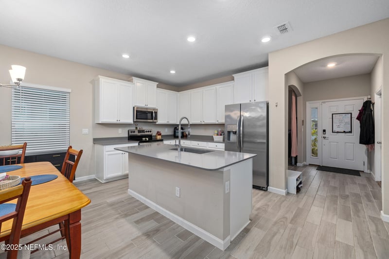 10243 Nala Ln, Jacksonville, FL 32218