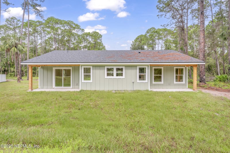 105 3rd St, Georgetown, FL 32139
