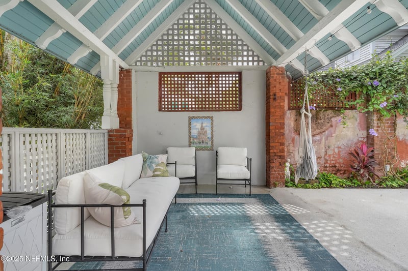 268 St George St, St Augustine, FL 32084