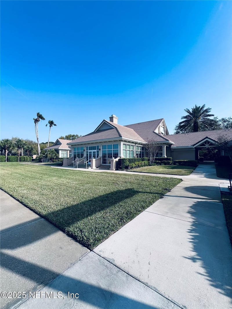 91 Emerald Lake Dr, Palm Coast, FL 32137