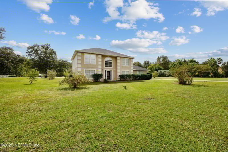 54748 Spring Lake Dr, Callahan, FL 32011