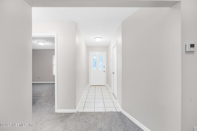 8855 Cavender Dr, Jacksonville, FL 32216