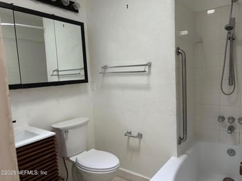 4009 Bess Rd, Jacksonville, FL 32277