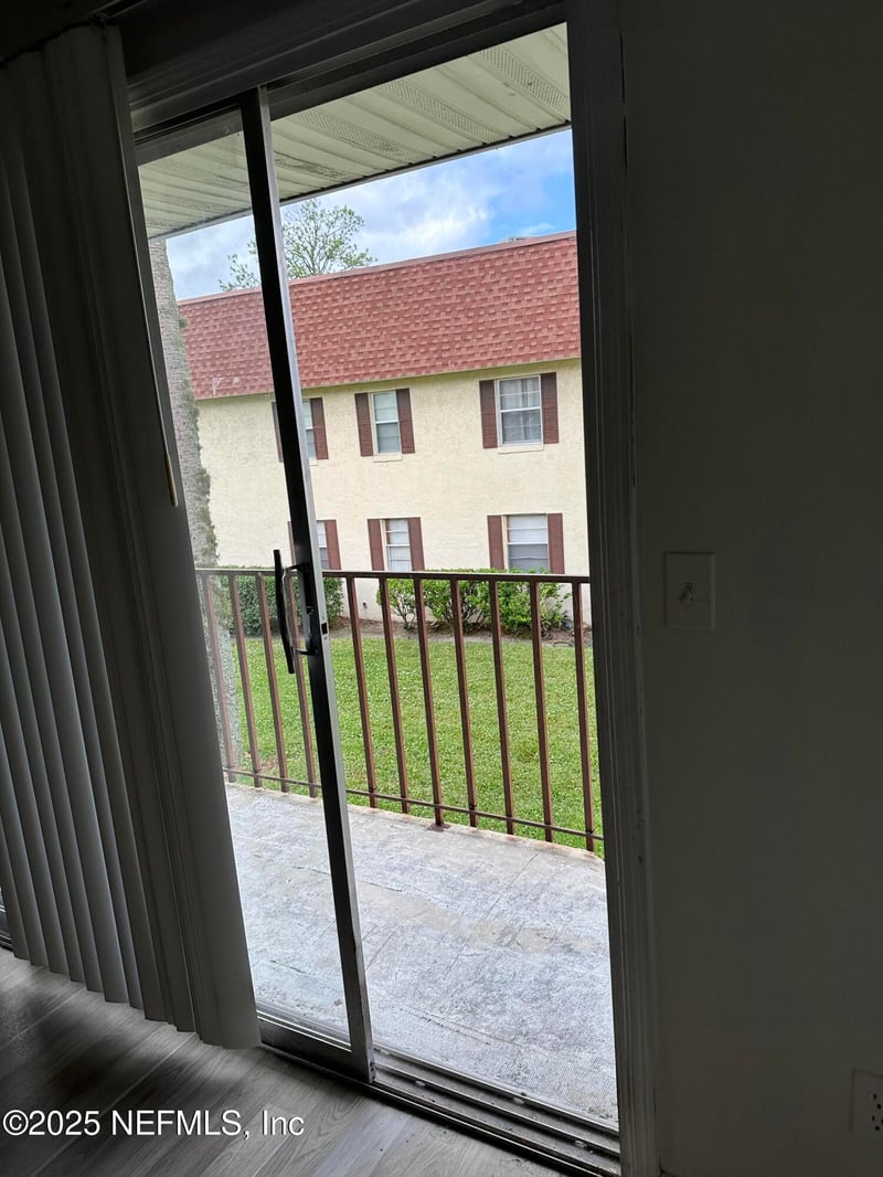 1756 El Prado Rd #3, Jacksonville, FL 32216