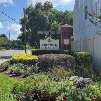 1615 Pottsburg Point Dr, Jacksonville, FL 32207