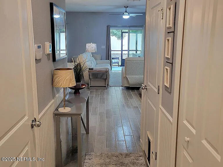 1615 Pottsburg Point Dr, Jacksonville, FL 32207