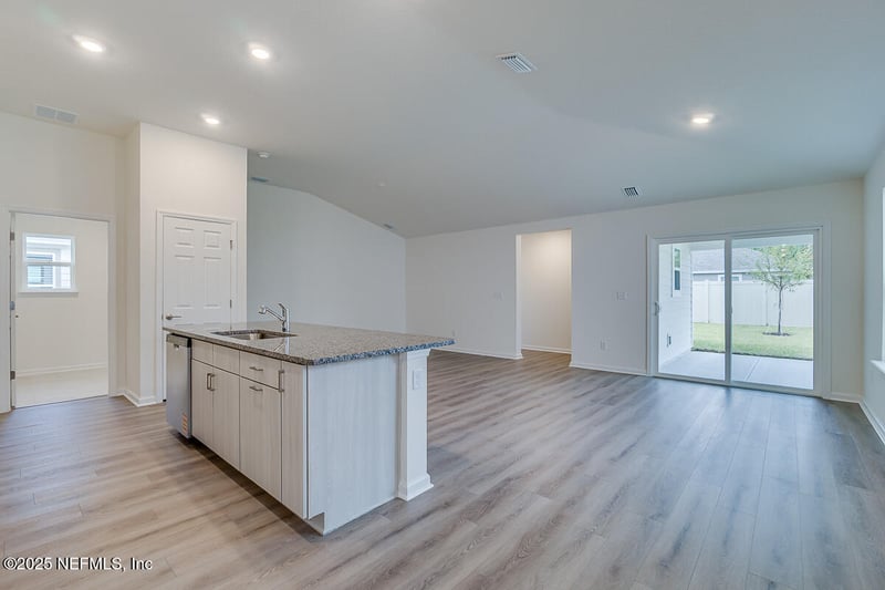 322 Boulder Ln, St Johns, FL 32259