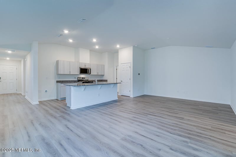 322 Boulder Ln, St Johns, FL 32259