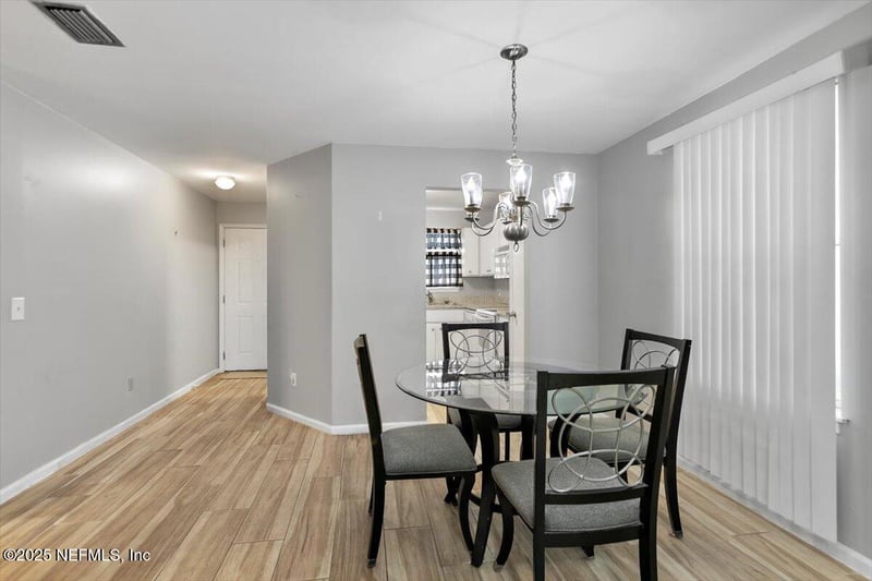 2779 Hidden Village Dr, Jacksonville, FL 32216