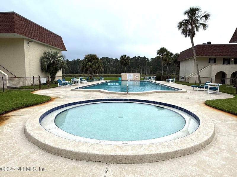 1647 El Camino Rd #5, Jacksonville, FL 32216