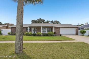 18 Buckingham Dr, Ormond Beach, FL 32176
