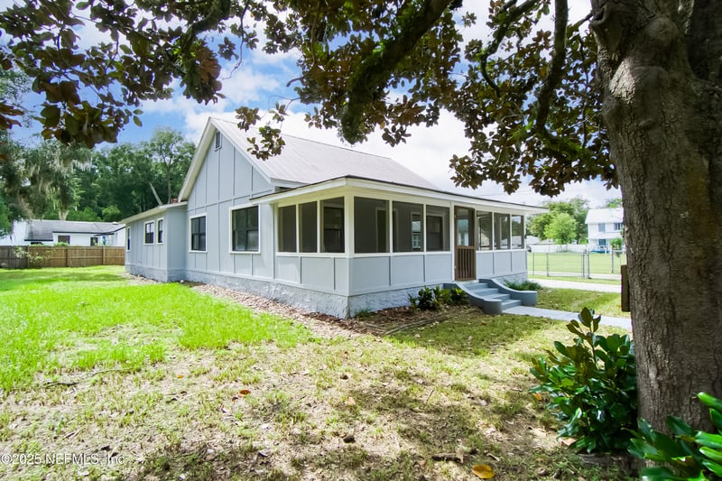 705 Bay St, Green Cove Springs, FL 32043