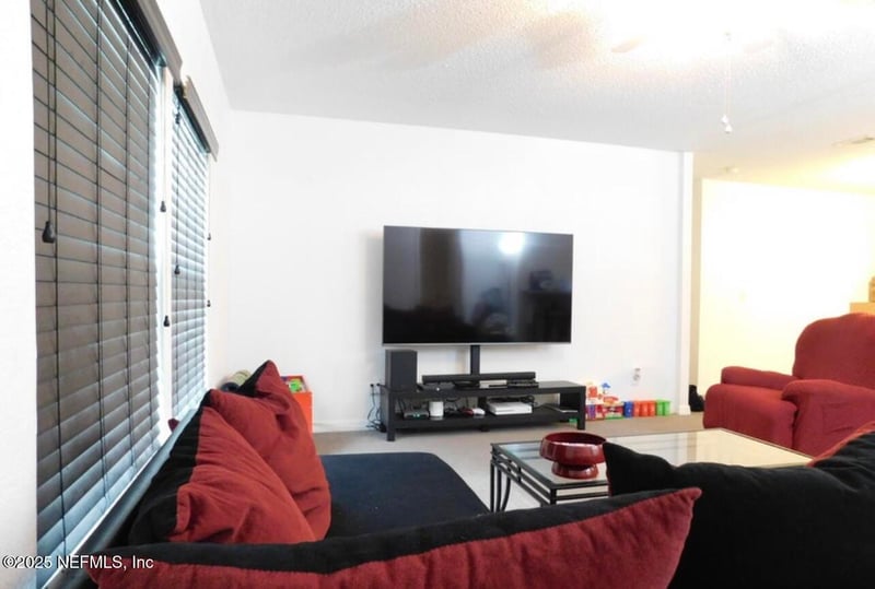 8645 Alexa Ln, Jacksonville, FL 32220