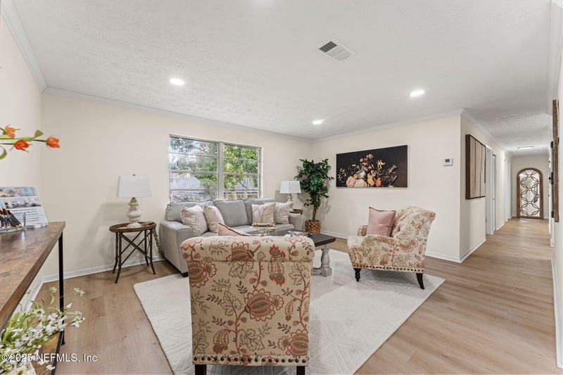 1563 Larhaz Ct, Orange Park, FL 32073