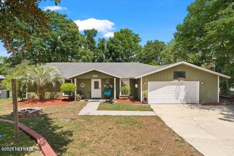 112 Wesley Rd, Green Cove Springs, FL 32043
